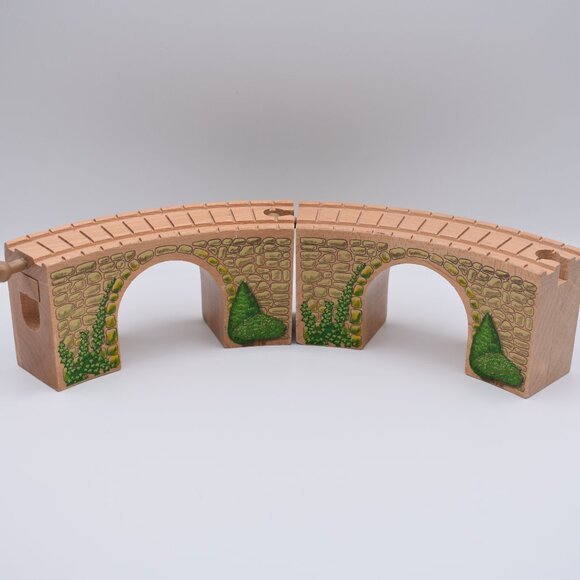 Arched Curved Viaduct Bridge Wooden Clickity Clack Thomas and Friends Trains - Picture 2 of 11